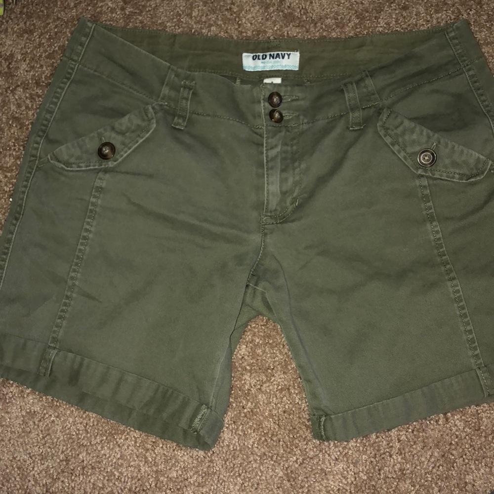 Old navy army green shorts
